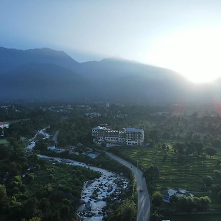 D'Polo Club & Spa Resort 다람샬라 외부 사진