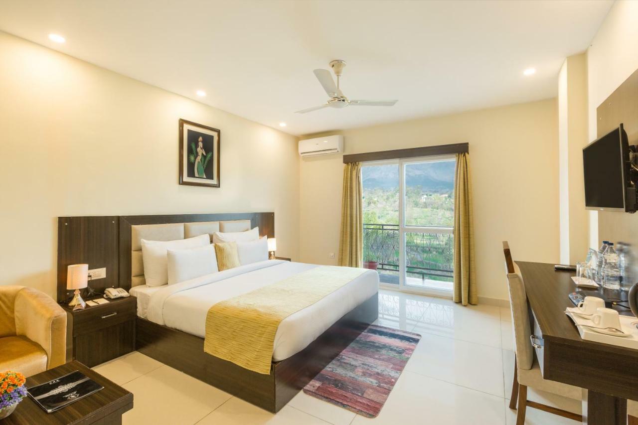 D'Polo Club & Spa Resort 다람샬라 외부 사진