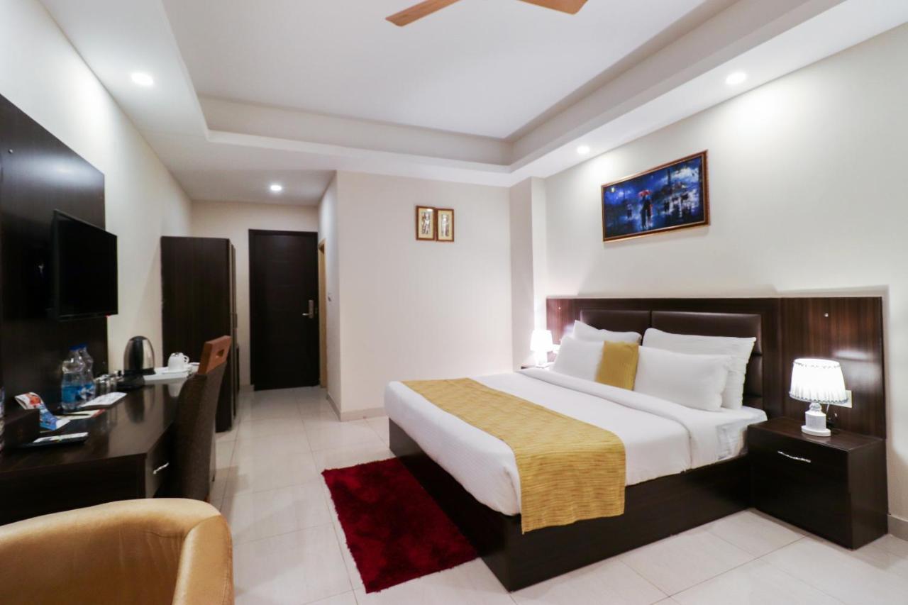 D'Polo Club & Spa Resort 다람샬라 외부 사진